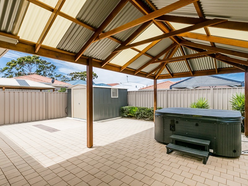 74 Merlot Way, Pearsall WA 6065