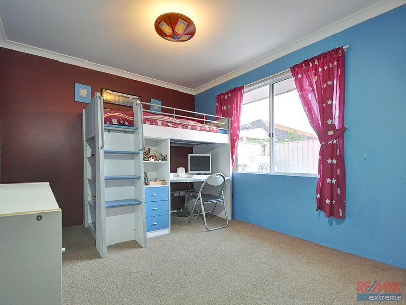 28 Kentucky Boulevard, Hocking WA 6065