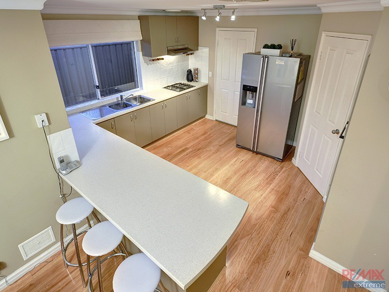 28 Kentucky Boulevard, Hocking WA 6065