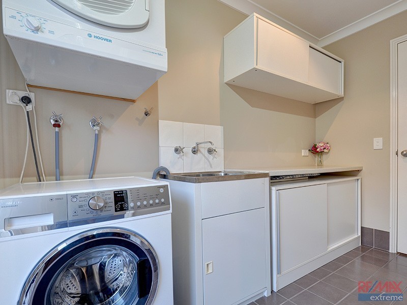 28 Kentucky Boulevard, Hocking WA 6065