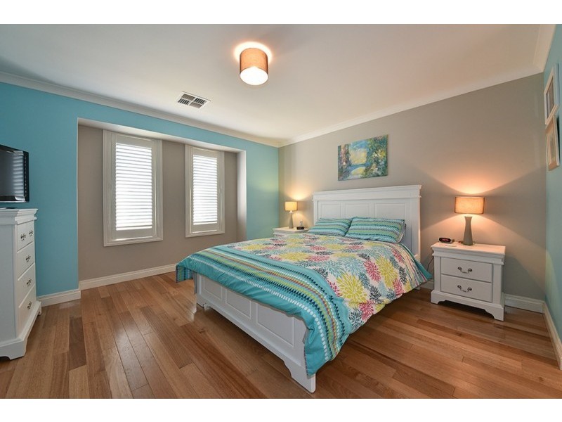 52 Archimedes Crescent, Tapping WA 6065