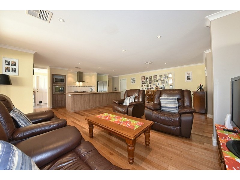 52 Archimedes Crescent, Tapping WA 6065