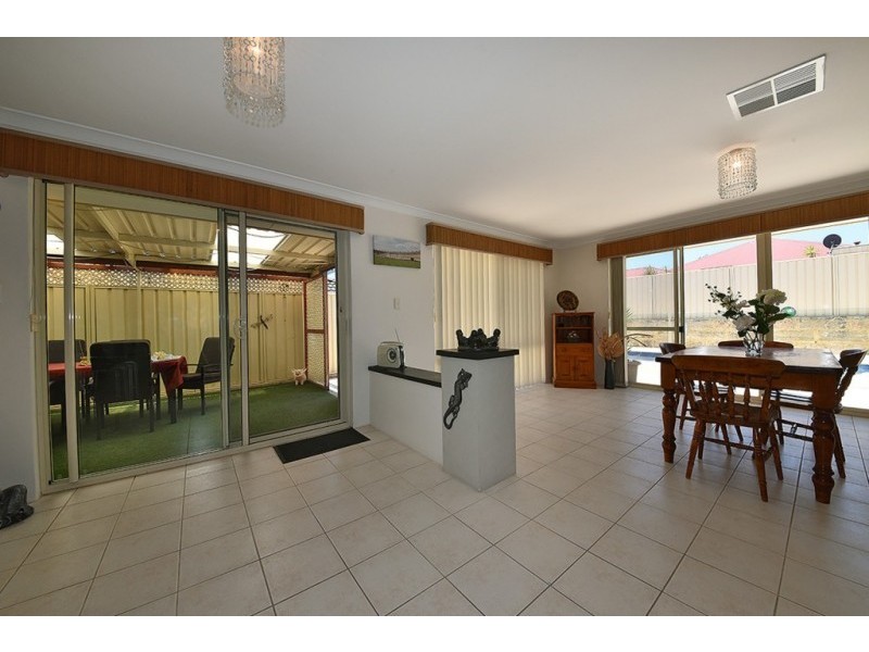 54 Cheriton Drive, Carramar WA 6031