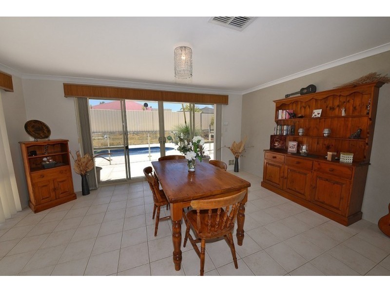 54 Cheriton Drive, Carramar WA 6031