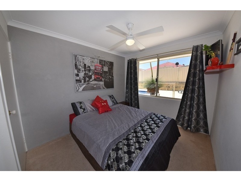 54 Cheriton Drive, Carramar WA 6031