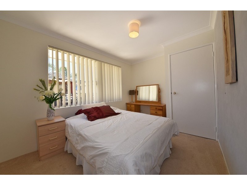 54 Cheriton Drive, Carramar WA 6031