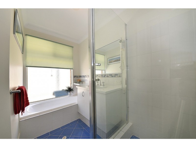 54 Cheriton Drive, Carramar WA 6031