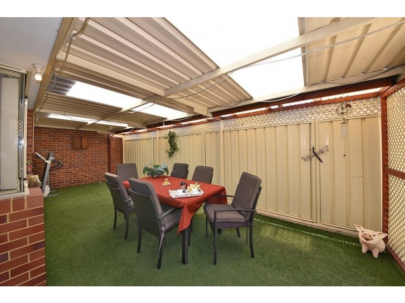 54 Cheriton Drive, Carramar WA 6031