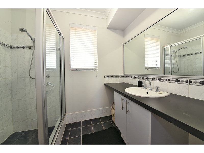 6 Ripplevale Circle, Carramar WA 6031