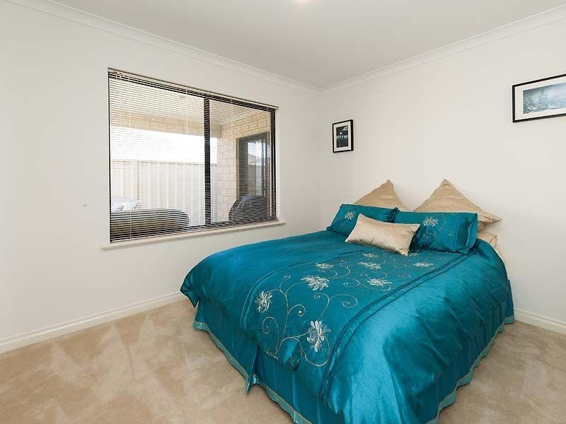 4 Traminer Way, Pearsall WA 6065