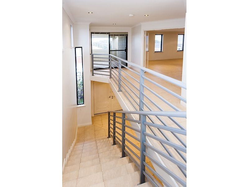 4 Traminer Way, Pearsall WA 6065