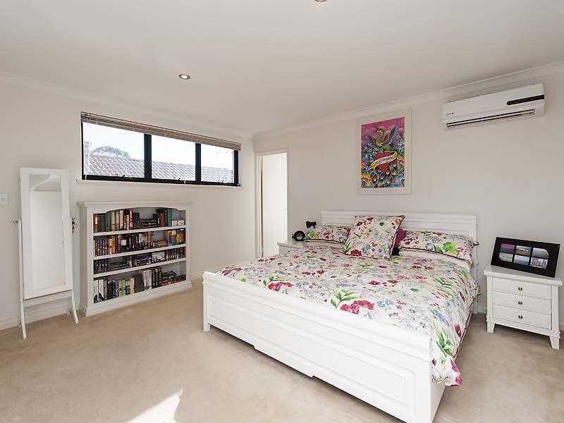 4 Traminer Way, Pearsall WA 6065