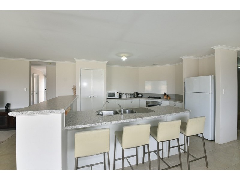 38 Tussock Elbow, Banksia Grove WA 6031