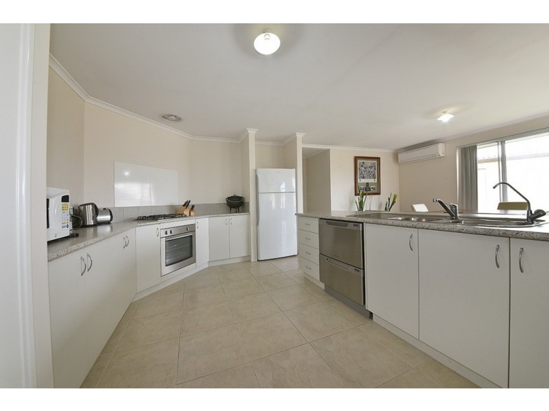 38 Tussock Elbow, Banksia Grove WA 6031