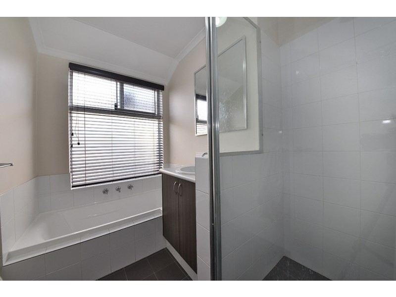 38 Tussock Elbow, Banksia Grove WA 6031