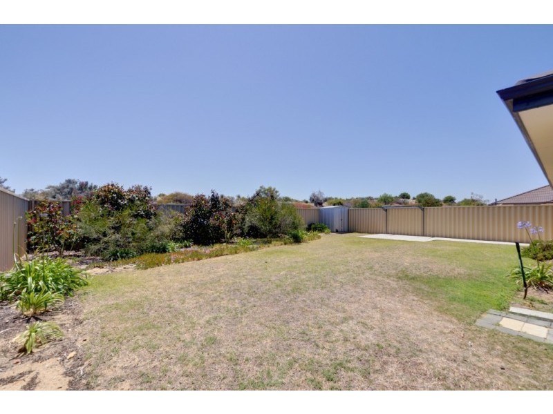 21 Redington Drive, Butler WA 6036