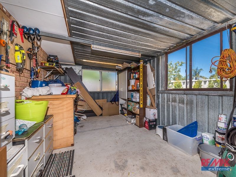 20 Woolerong Walk, Marangaroo WA 6064