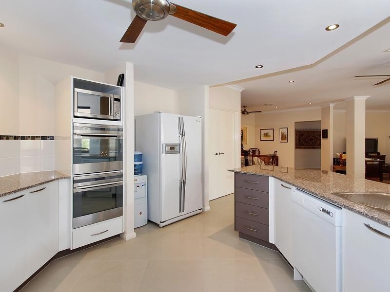 22 St Lucia Road, Iluka WA 6028