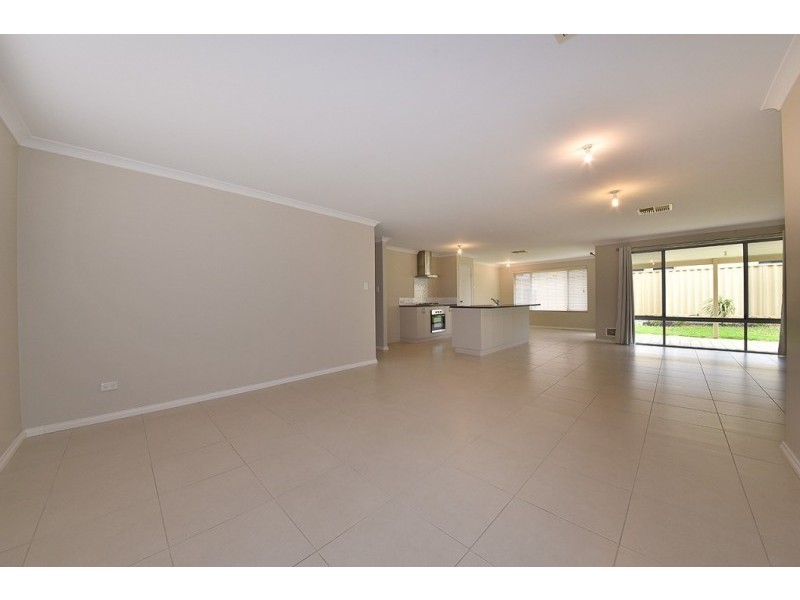 8 Cudjoe Way, Butler WA 6036