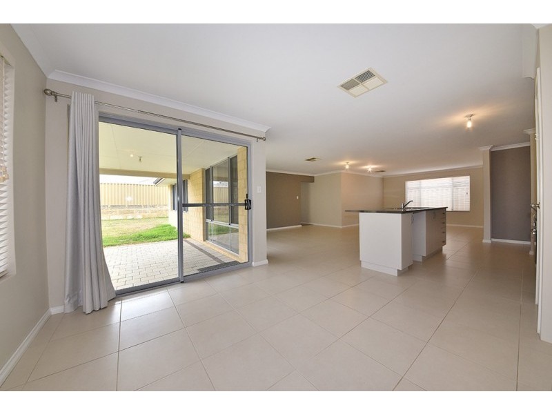 8 Cudjoe Way, Butler WA 6036