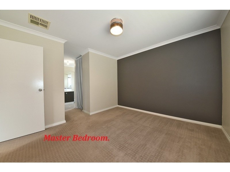 8 Cudjoe Way, Butler WA 6036