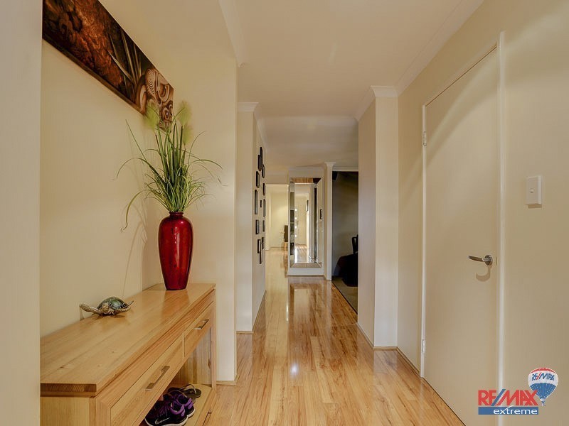 8 Sanmaria Way, Alkimos WA 6038