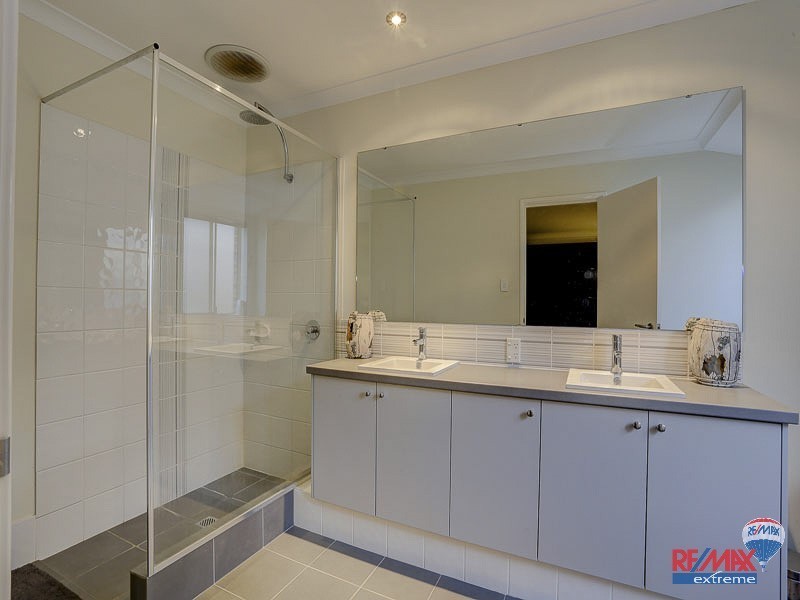 8 Sanmaria Way, Alkimos WA 6038