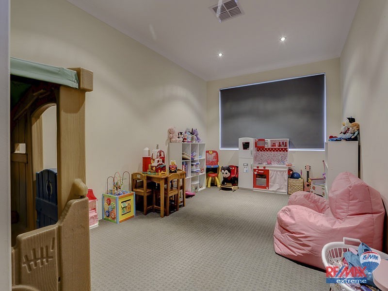 8 Sanmaria Way, Alkimos WA 6038