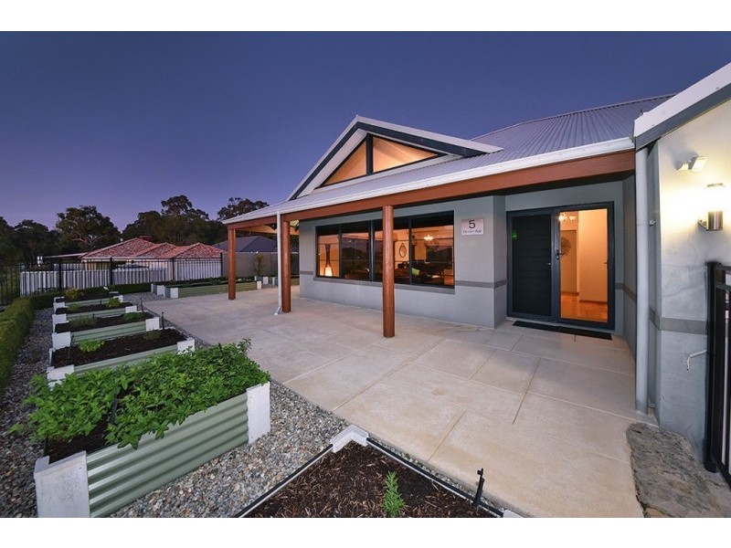 5 Ferrari Approach, Ashby WA 6065