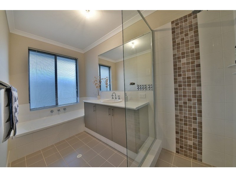 5 Ferrari Approach, Ashby WA 6065