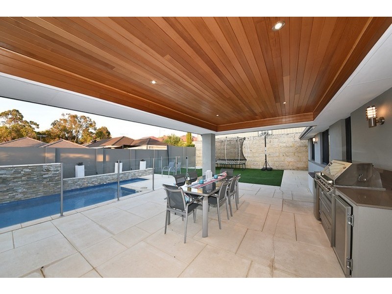 5 Ferrari Approach, Ashby WA 6065