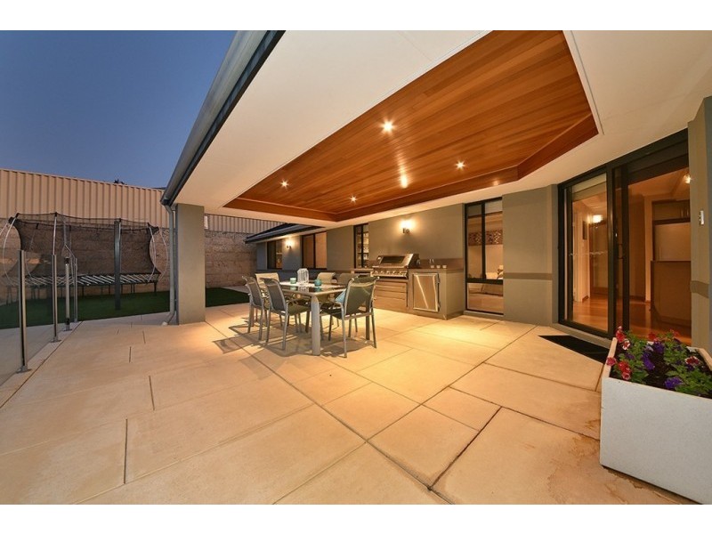 5 Ferrari Approach, Ashby WA 6065