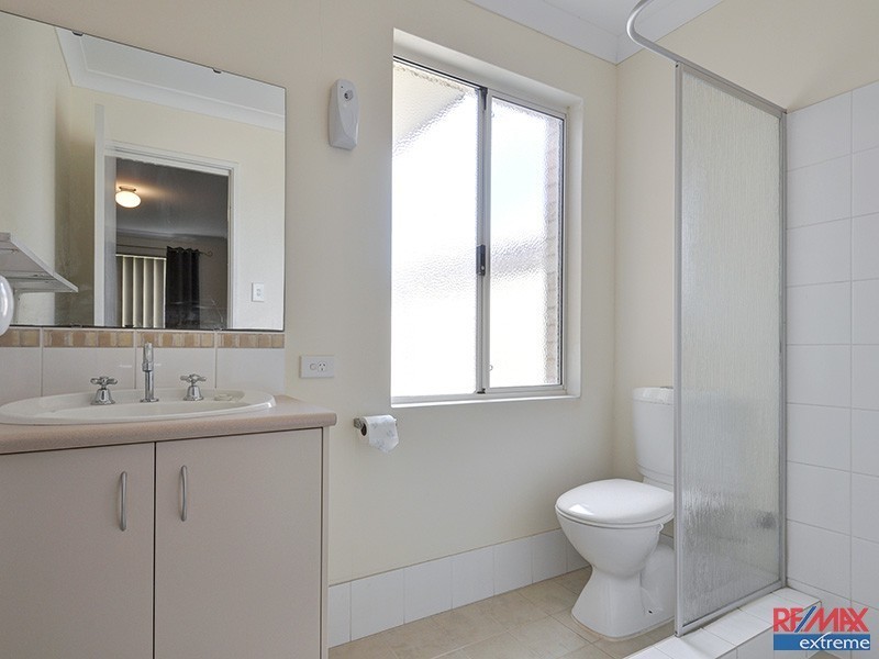 22 Nambi Parkway, Banksia Grove WA 6031