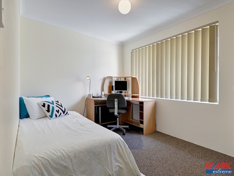 22 Nambi Parkway, Banksia Grove WA 6031