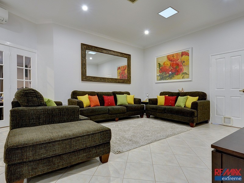 200 Delgado Parade, Iluka WA 6028