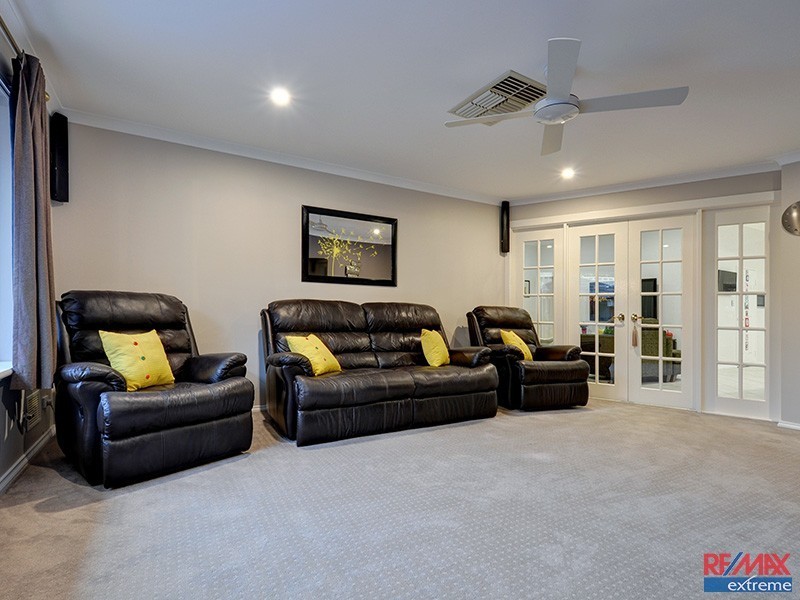 200 Delgado Parade, Iluka WA 6028