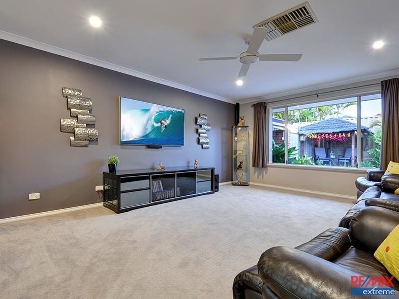 200 Delgado Parade, Iluka WA 6028