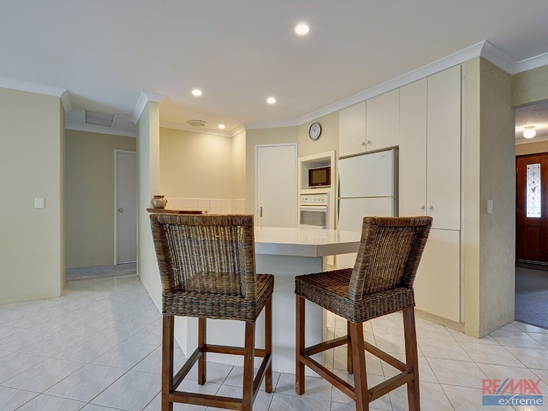 48 Selkirk Drive, Kinross WA 6028