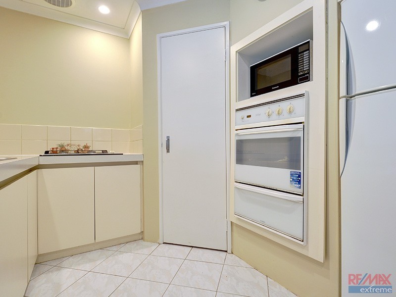 48 Selkirk Drive, Kinross WA 6028