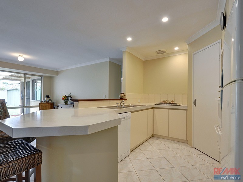 48 Selkirk Drive, Kinross WA 6028