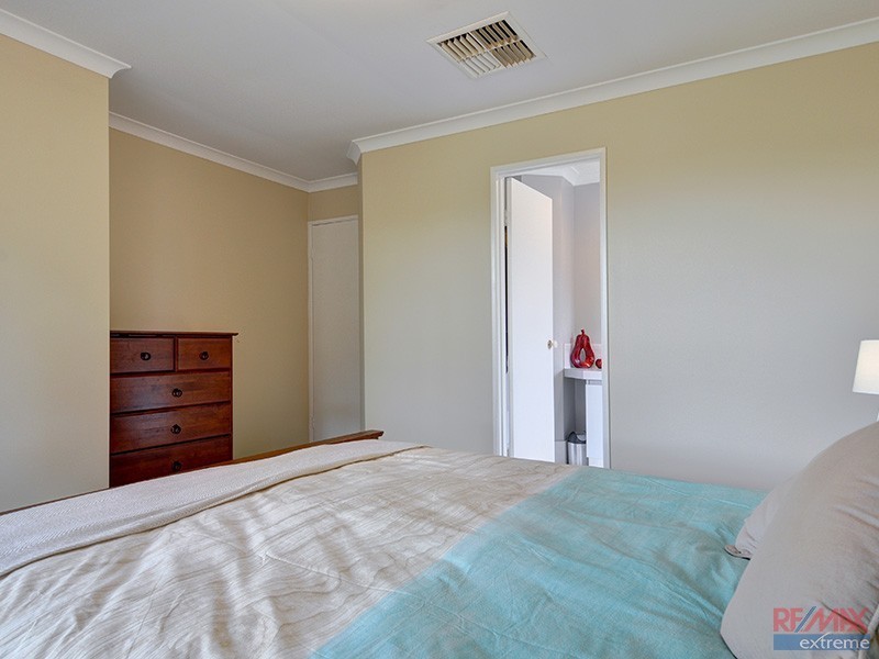 48 Selkirk Drive, Kinross WA 6028