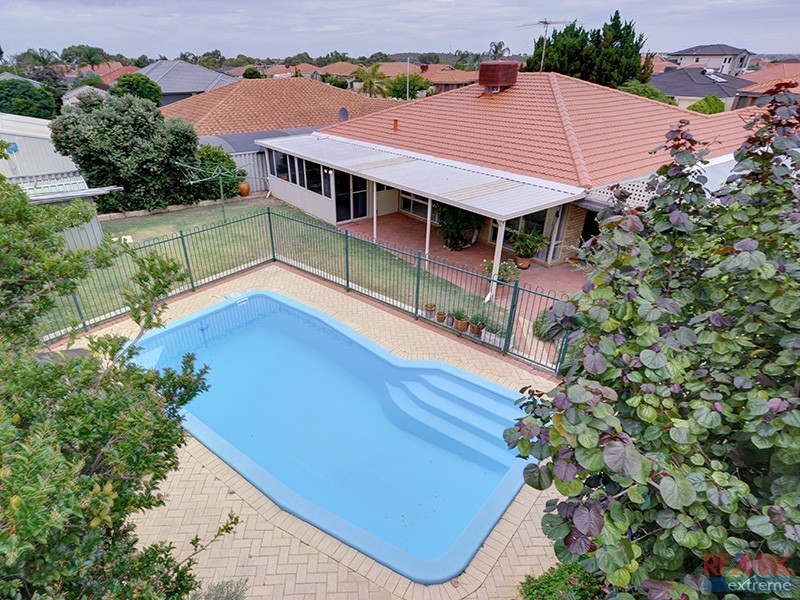 48 Selkirk Drive, Kinross WA 6028