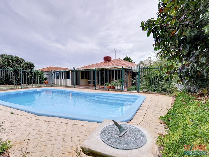 48 Selkirk Drive, Kinross WA 6028