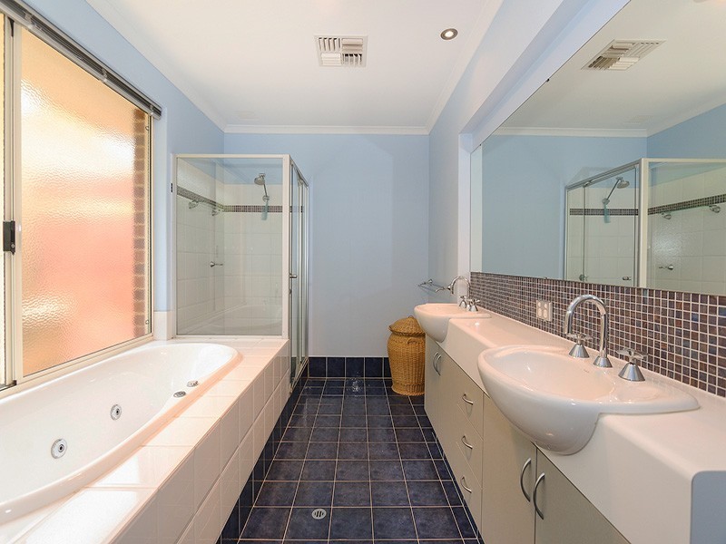 22 Ammanford Crescent, Butler WA 6036