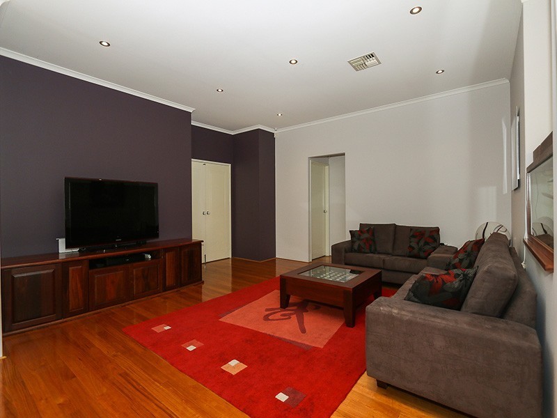 22 Ammanford Crescent, Butler WA 6036