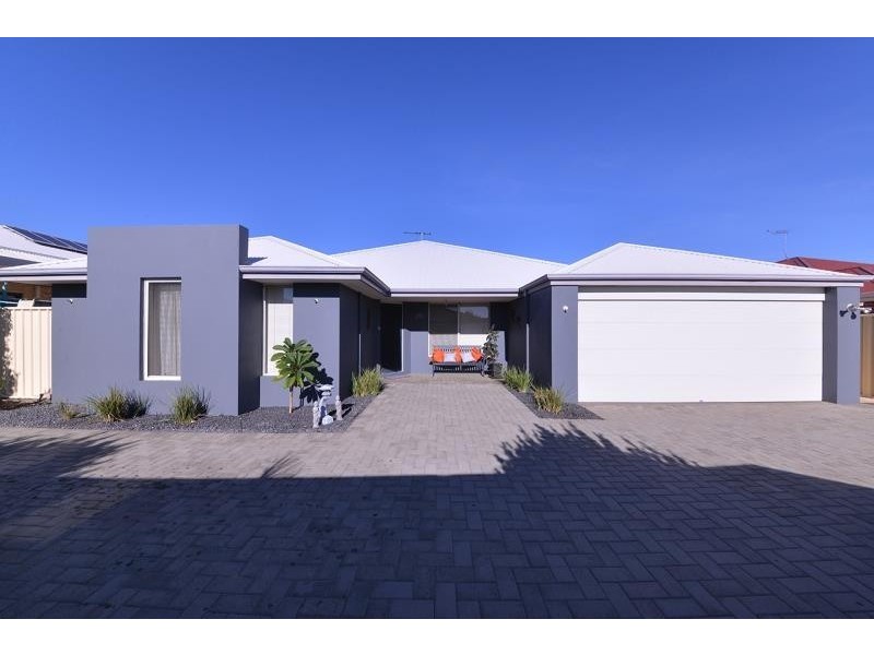11 Apsley Bend, Tapping WA 6065