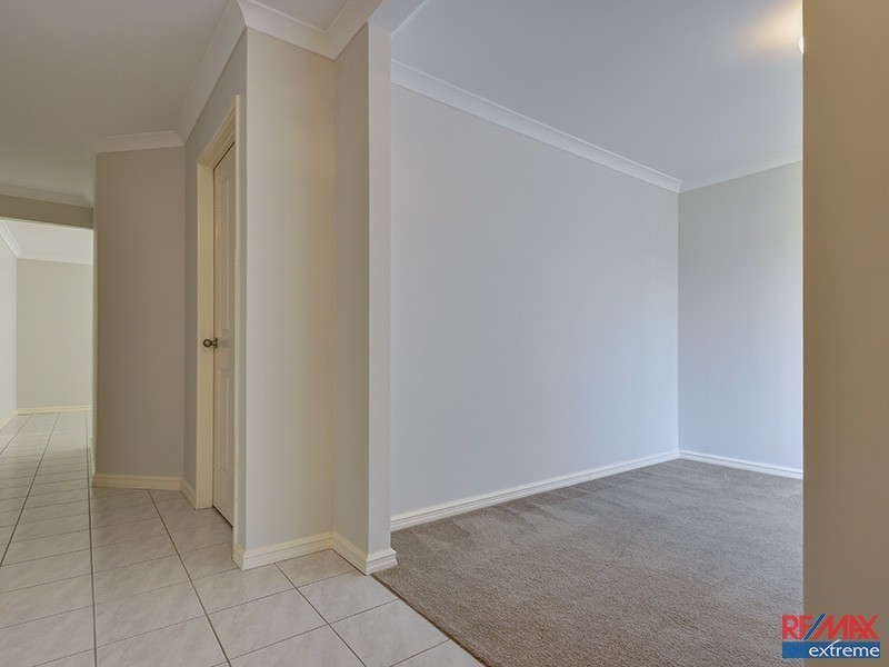 5 Indiana Way, Hocking WA 6065