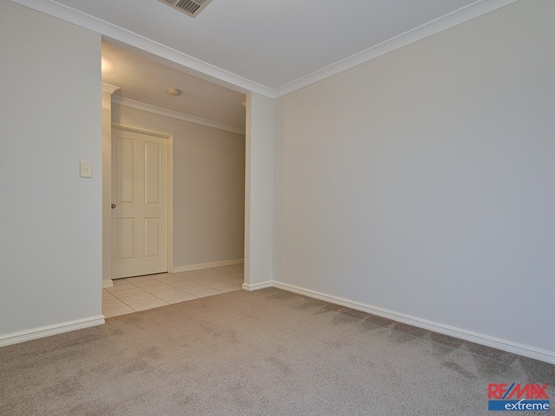 5 Indiana Way, Hocking WA 6065