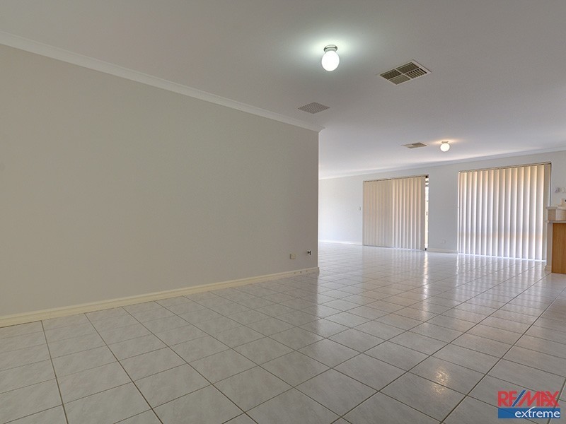 5 Indiana Way, Hocking WA 6065