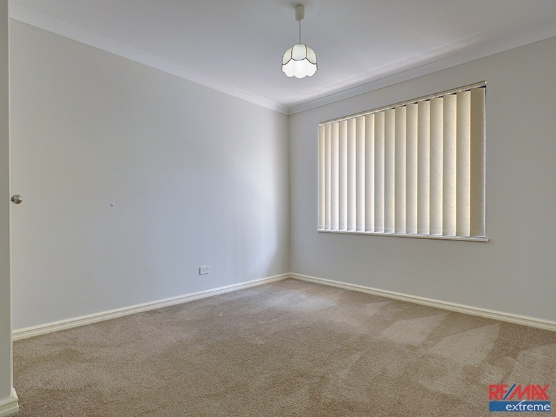 5 Indiana Way, Hocking WA 6065